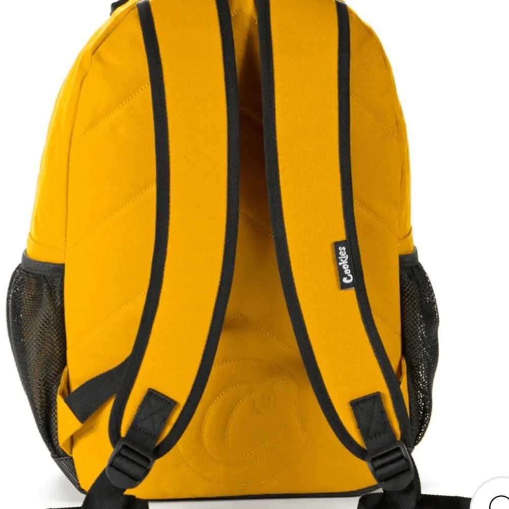 Authentic “ Cookies “ Stasher Backpack. - Picture 3 of 3